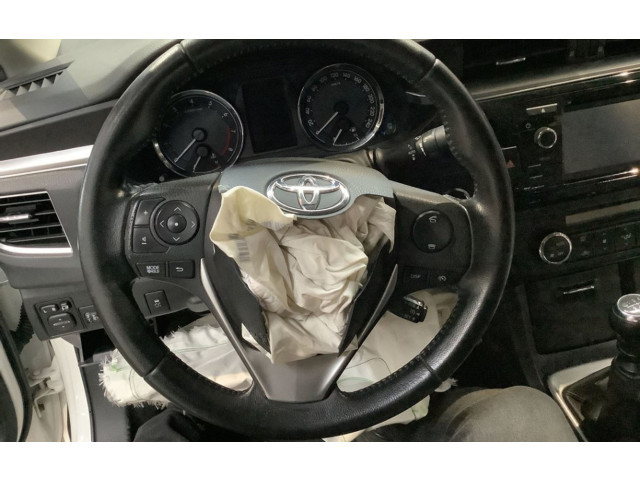 Volant Toyota Corolla E140 E150 2014
