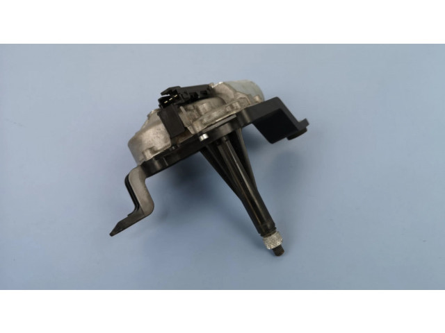 Моторчик заднего дворника 13227418, W000008967 Opel Insignia B