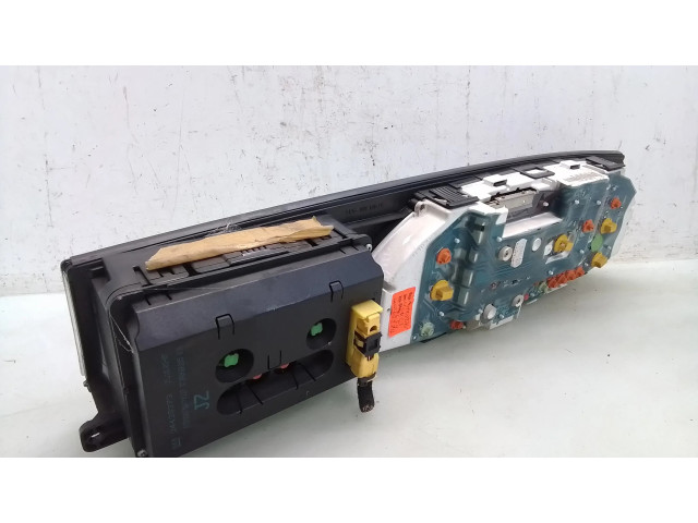 Přístrojová deska Opel Omega B2 2001