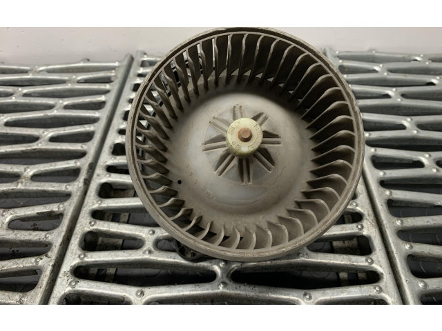 Вентилятор печки 27270001, 27270001 Daihatsu Sirion