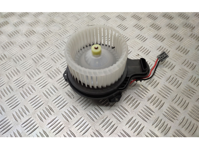 Pojistková skříňka Вентилятор печки JX6A19846AB Ford Focus 2020