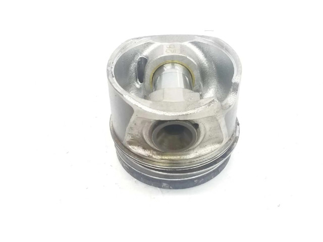 Píst 03G107065J, 03G107065C Audi A4 S4 B7 8E 8H pro naftový motor 2.0