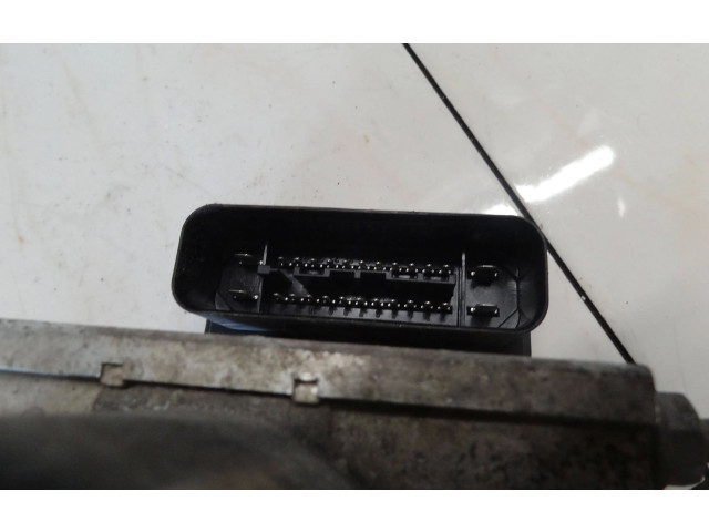 Jednotka ABS 2K0907379A   Volkswagen Caddy 2004