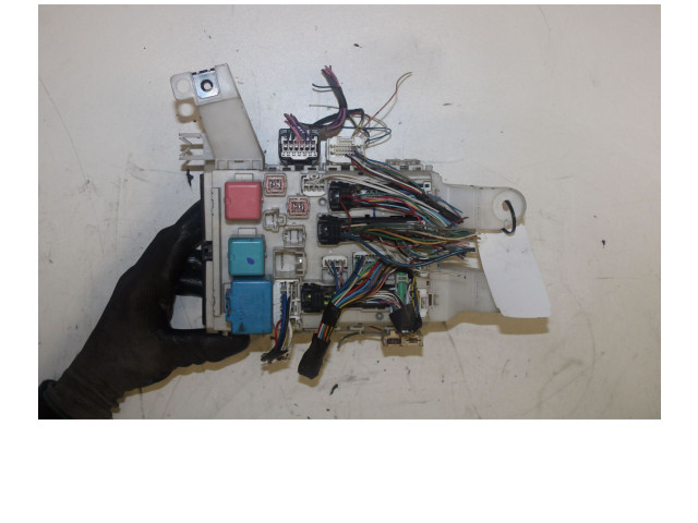 Pojistková skříňka 82730-0F051-C Toyota Verso 2009