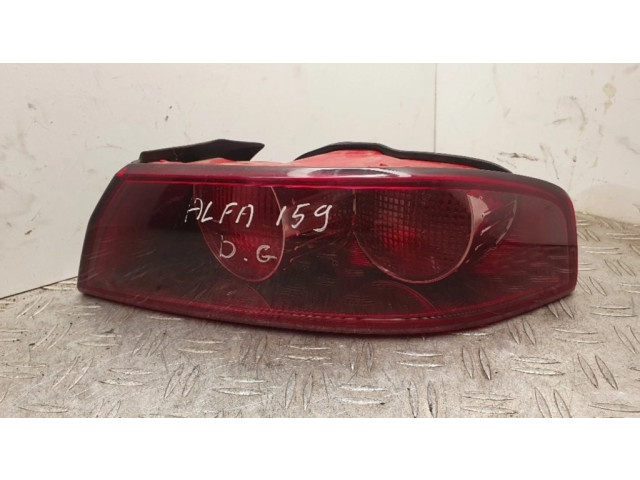 Задний фонарь правый 50504818 Alfa Romeo 159