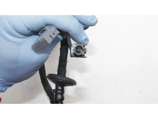 Зеркало электрическое Volvo XC40 - года