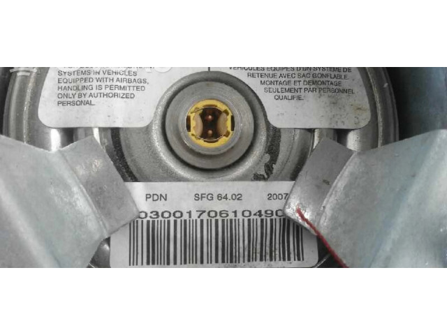 Подушка безопасности водителя    Smart Roadster