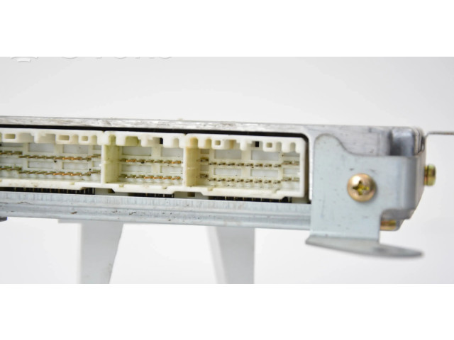 Блок управления двигателем Блок управления RF3M18881C Mazda 626