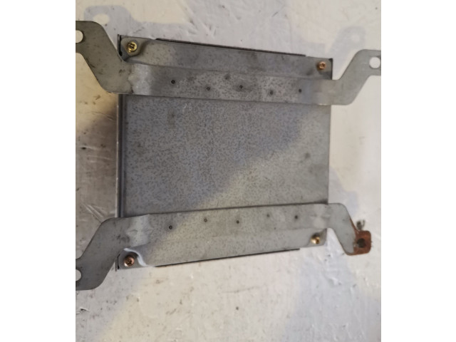 Блок управления двигателя FP8718881B   Mazda Premacy