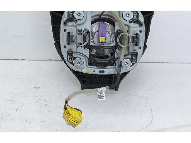 Подушка безопасности водителя 2K0880201E   Volkswagen Caddy