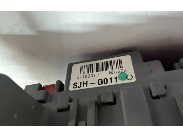 Блок предохранителей SHG011 Honda FR-V