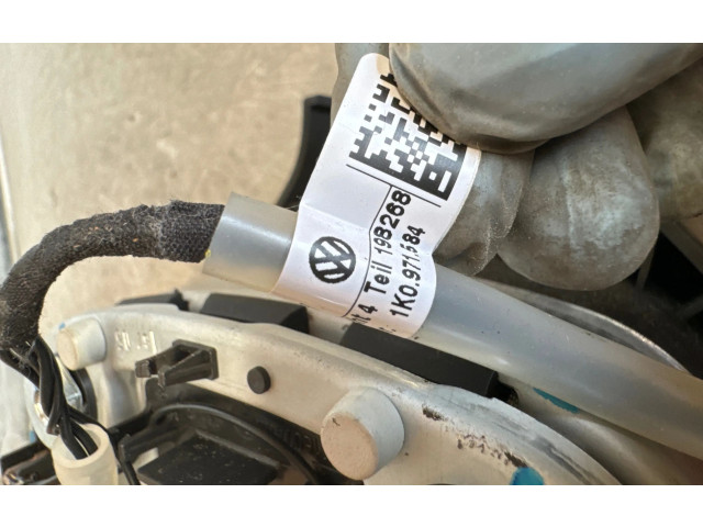 Надувная подушка для руля Volkswagen Jetta V 2005 - 2010 года