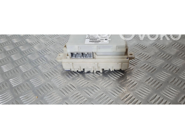 Блок предохранителей 8637B054, 20996V20108A Mitsubishi L200