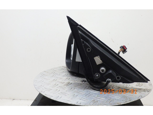 Зеркало электрическое Skoda Yeti (5L) 2009 - 2017 года