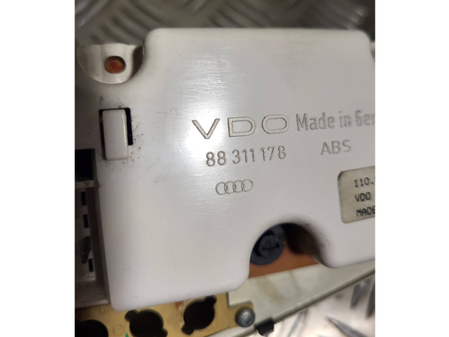 Панель приборов 88311178, 88311219 Audi A6 S6 C4 4A