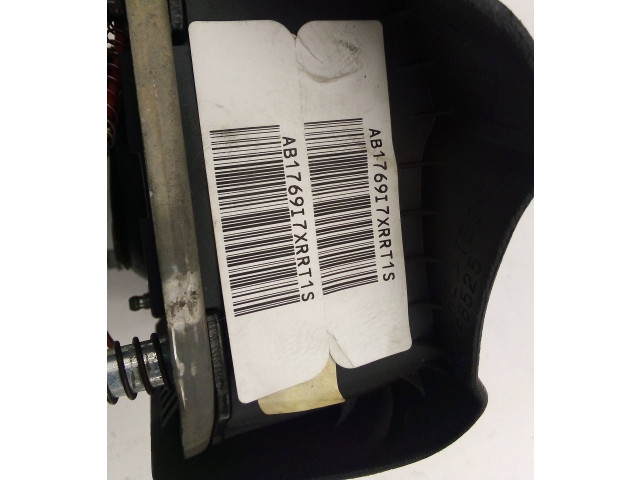 Подушка безопасности водителя    Chevrolet Cavalier