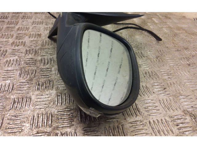 Зеркало электрическое Skoda Yeti (5L) 2009 - 2017 года