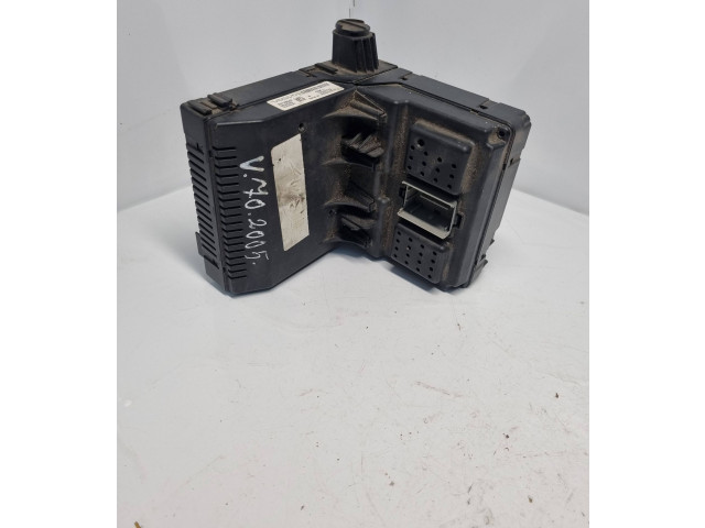 Блок предохранителей 30728542, 00005475519 Volvo S80