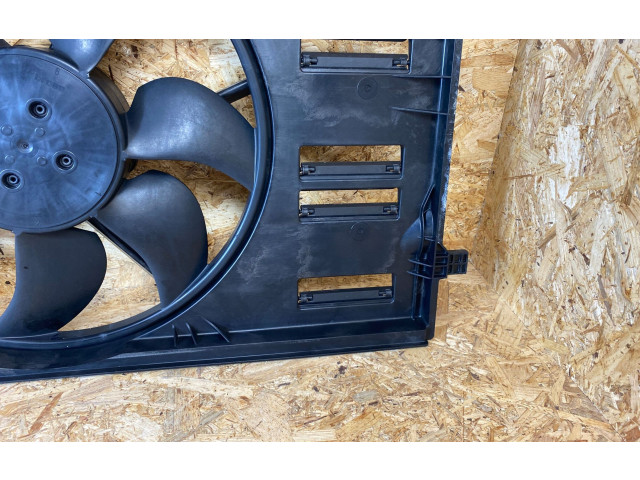 Вентилятор радиатора 5Q0121205C, 5Q0121207J Volkswagen Golf VII