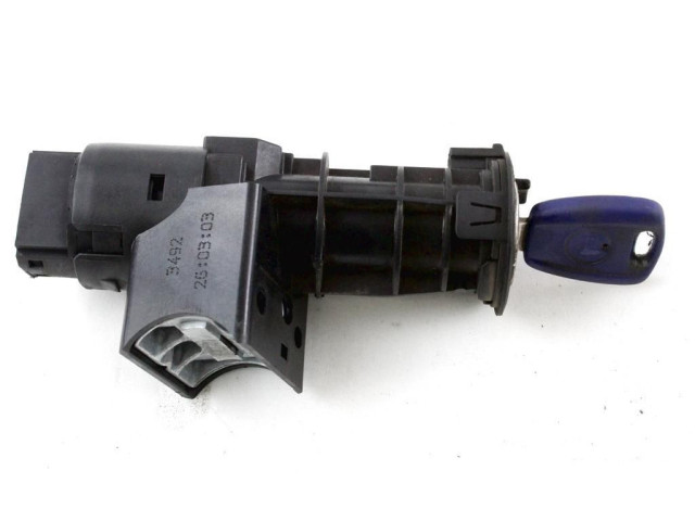 Řídící jednotka 16673   Fiat Punto (188) 2003