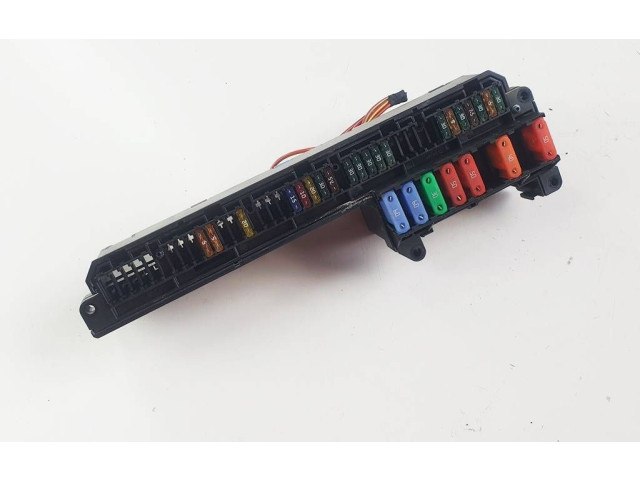 Pojistková skříňka 6957330-bmw, 6957330 BMW 5 E60 E61 2005