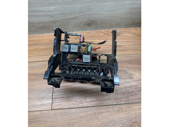 Pojistková skříňka 7M3937499 Seat Alhambra (Mk1) 2000