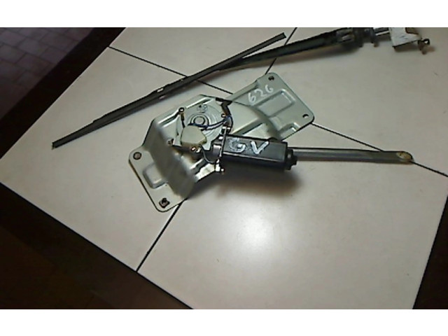 Моторчик заднего дворника Mazda 626