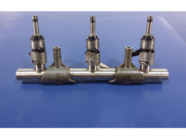 Vstřikovací lišta 06E130089AF, 06E130089AF   Audi A8 S8 D4 4H    CREC 