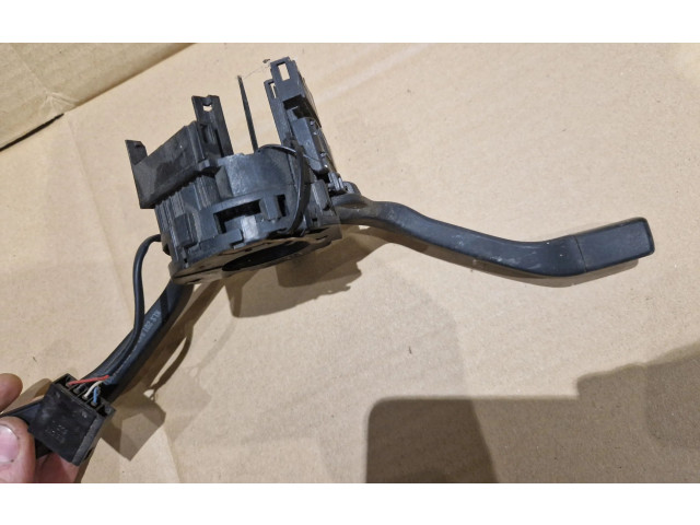 Ручка стеклоочистителей 357953513F, 333953503A Volkswagen Corrado