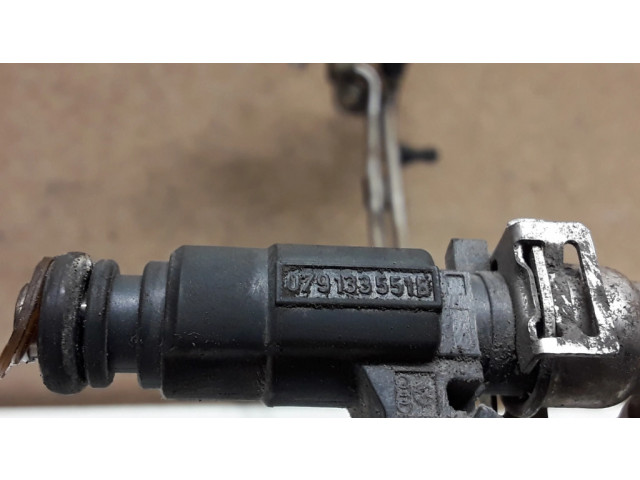 Vstřikovač 079133551B, 0280156180   Audi A8 S8 D3 4E  pro benzínový motor 4.2 BFM 