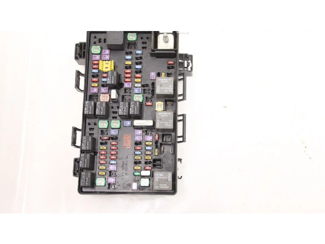 Блок предохранителей 68242800AC, 68242800AC Jeep Grand Cherokee (WK)