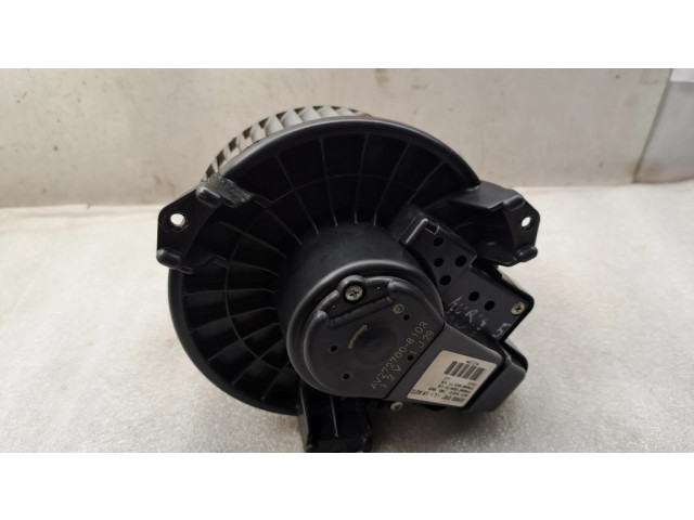 Вентилятор печки    8710302150, 2727008103   Toyota Auris 150