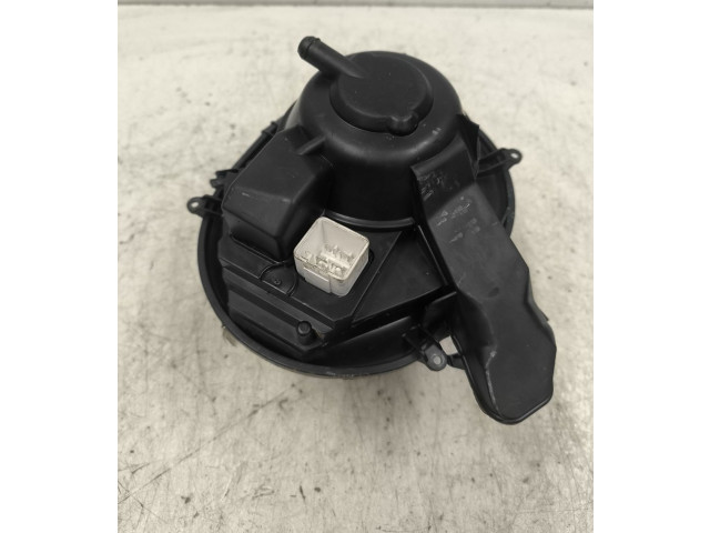 Вентилятор печки       Volvo XC90