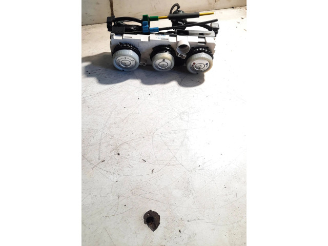 Блок управления климат-контролем 69667301 Mitsubishi Colt