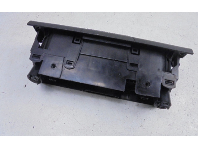 Блок управления климат-контролем Skoda Fabia Mk3 (NJ)