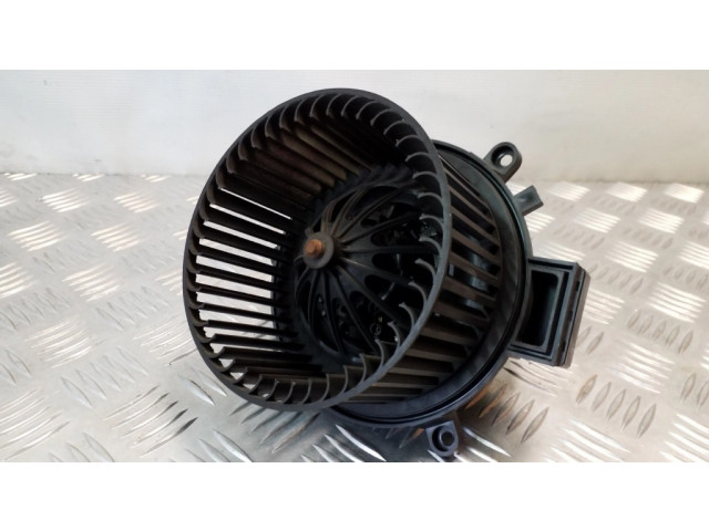 Вентилятор печки 0701132570, AY2727000282 Chrysler Grand Voyager V