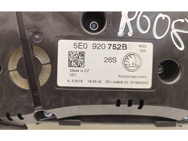 Панель приборов 5E0920752B   Skoda Octavia Mk3 (5E)       