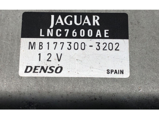 Блок управления двигателем Блок управления MB177300-3202 Jaguar XJ X308