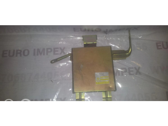 Řídící jednotka 2260458C05, EDCN86 Nissan Sunny 1994