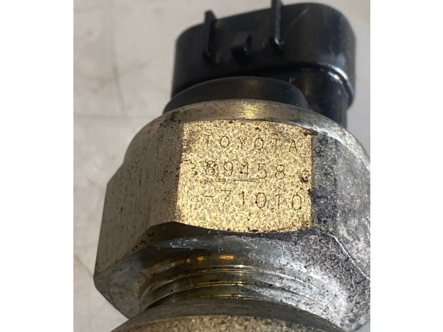 Топливная рампа 8945871010, 71010   Toyota Corolla Verso AR10  