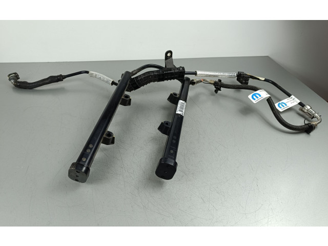 Топливная рампа 05281428AA Jeep Grand Cherokee WL