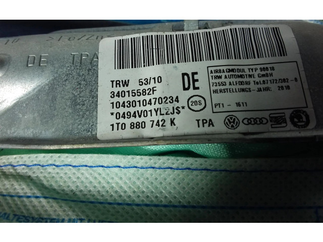 Боковая подушка безопасности 1T0880742K, 1T0880742K   Volkswagen Touran II
