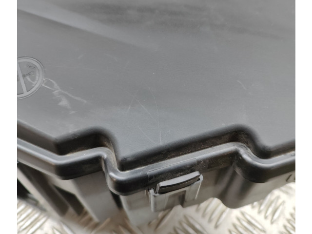 Блок предохранителей  31398000, 31398001   Volvo XC90    