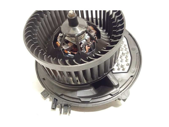 Вентилятор печки 5Q1819021H, 5WA907521 Audi Q3 F3