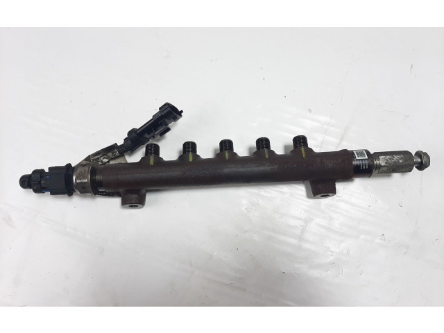 Vstřikovací lišta 55490702, 55571602 Opel Astra K B 16 DTH