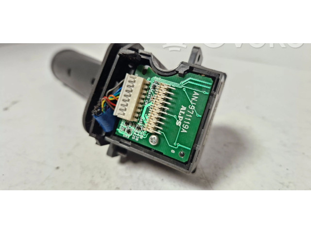 Ручка стеклоочистителей 30669742, 95W05D   Volvo V70