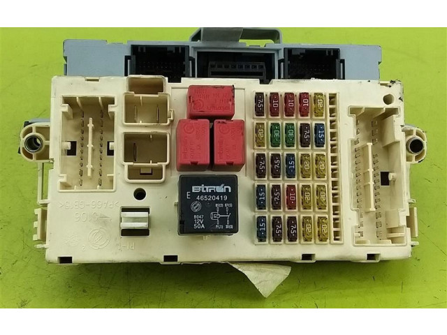   Pojistková skříňka 51711820   Fiat Stilo 2003