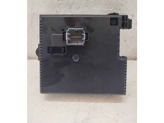 Блок предохранителей 28080156, 00007574665   Volvo XC90    