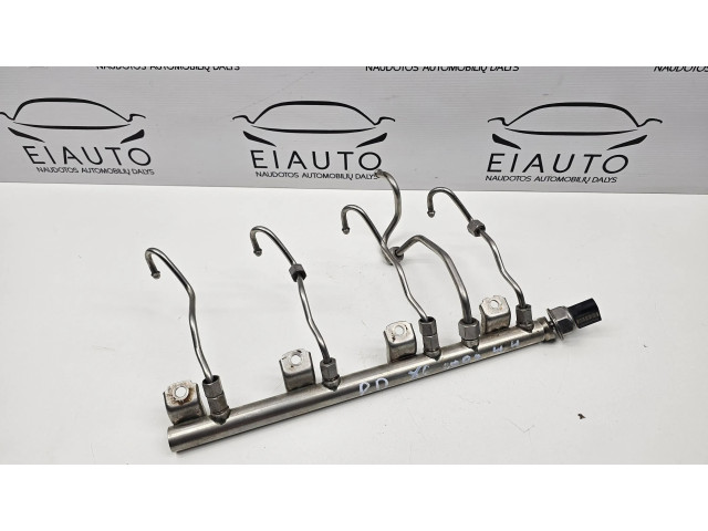 Vstřikovací lišta 7547599, 170930327632   BMW X6 E71  pro benzínový motor 4.4 N63B44 