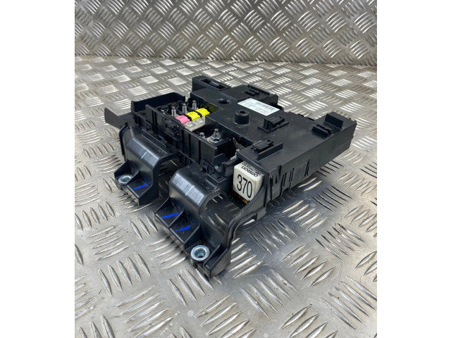   Pojistková skříňka 7P0937548G   Volkswagen Touareg II 2012